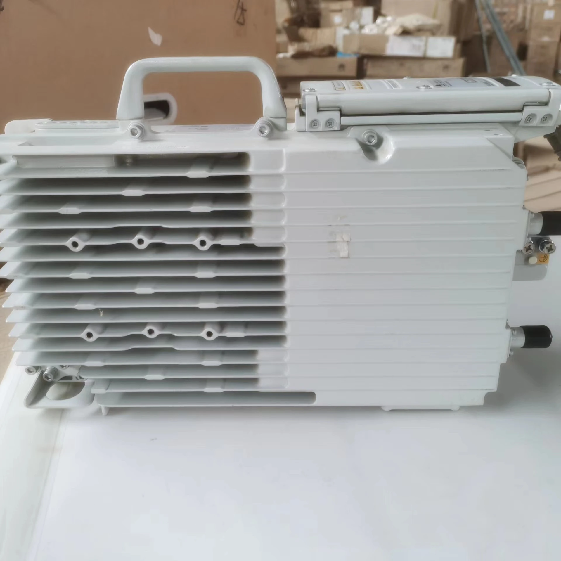 ZXSDR R8852E S9000 TD-LTE GSM/UMTS BBU RRU