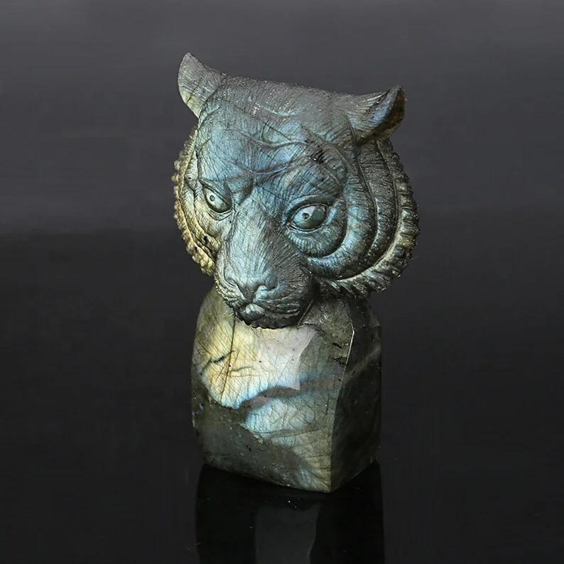 Animal Tiger Stone Figurine Crystal Crafts, Natural Labradorite Stone Decoration, Souvenir Gift Healing Crystal Figurines