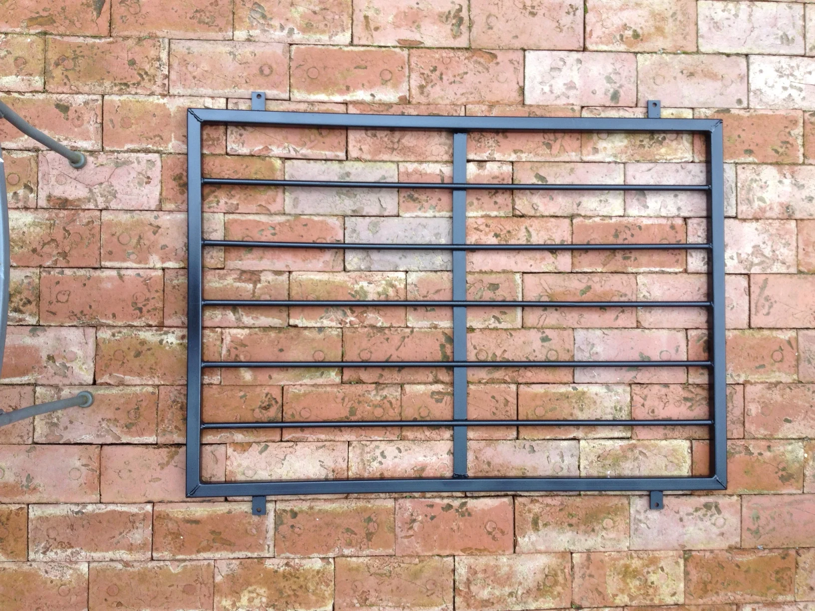 Popular Luxury Security Galvanized Steel Fixed Window Grill Design Metal Window Grills