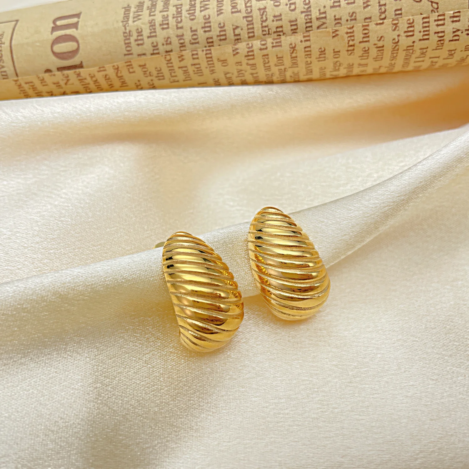 18k Gold Plated Stainless Steel Screw Pattern Hoop Earrings Jewelry Accessories Spiral Cute Stainless Steel Hoop Earrings Large