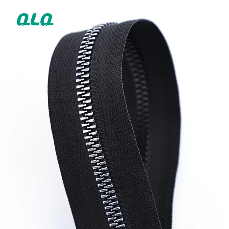 Clothes Plastic Zippers Lock Corn Teeth Nylon Coil Resin Custom Chunky Black Bags Zipper Tape Metal Slider Tag Production Line