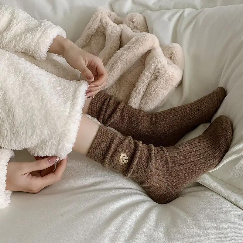 High Quality Winter Thick Wool Warm Women Socks Korean Fashion Embroidery Bear Fluffy Warm Women Wool Socks