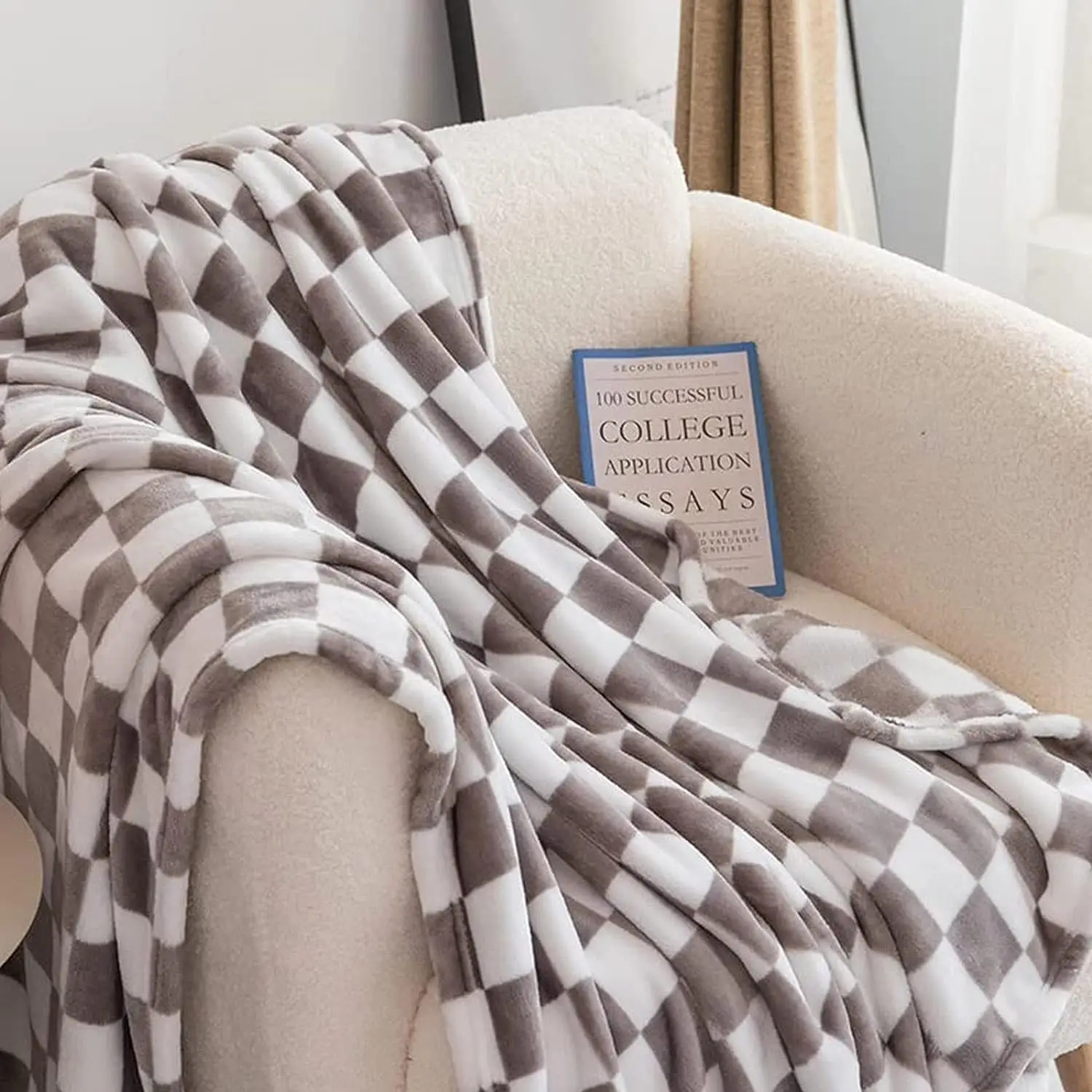 Super Soft 100% Polyester printed Throw Blankets Luxurious Plaid Flannel Blanket and Throw for Sofa