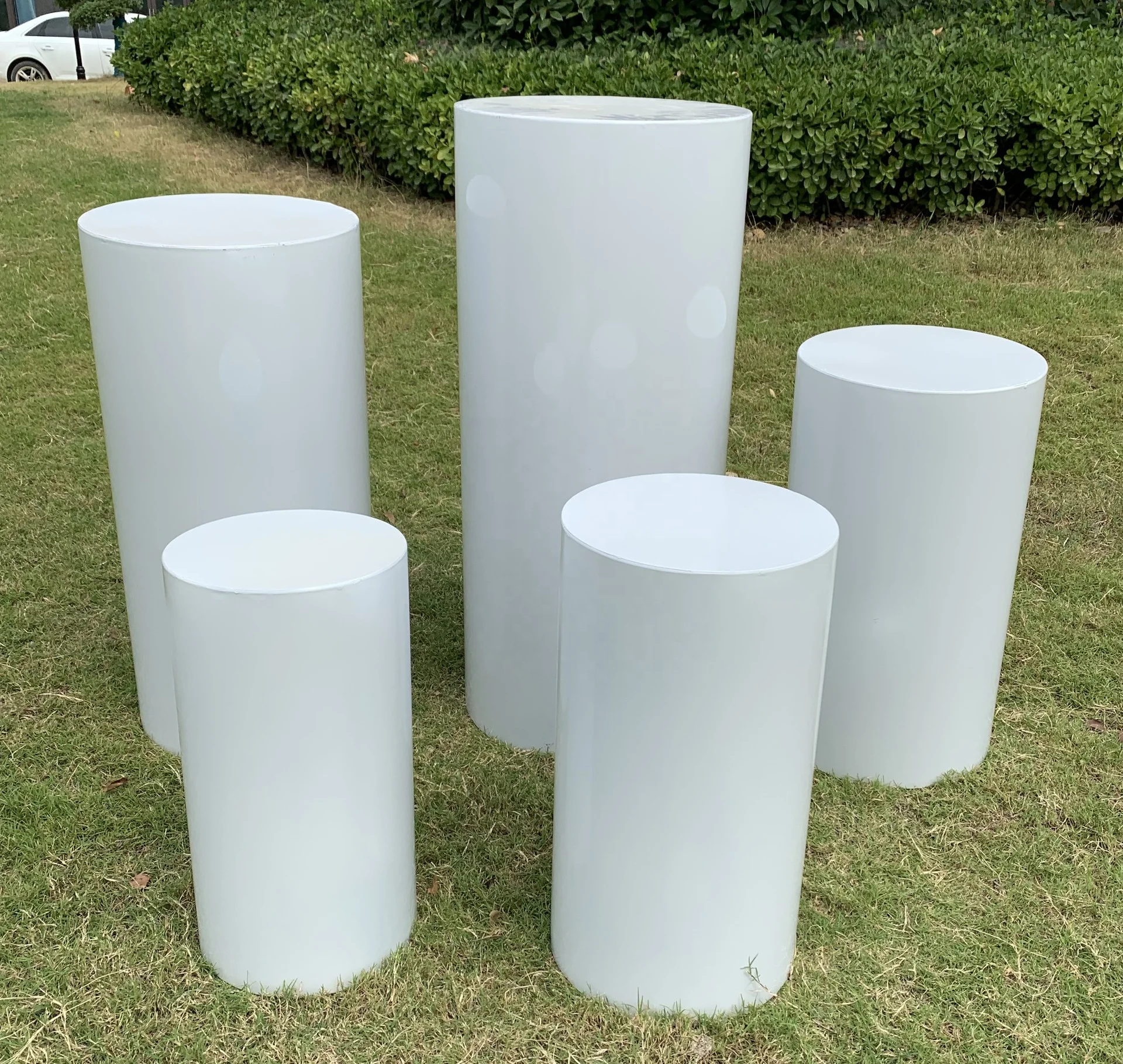 Set of 5 Plinth Iron White Cylinder Plinths Display Stand Dessert Table Stand For Wedding Party Decoration
