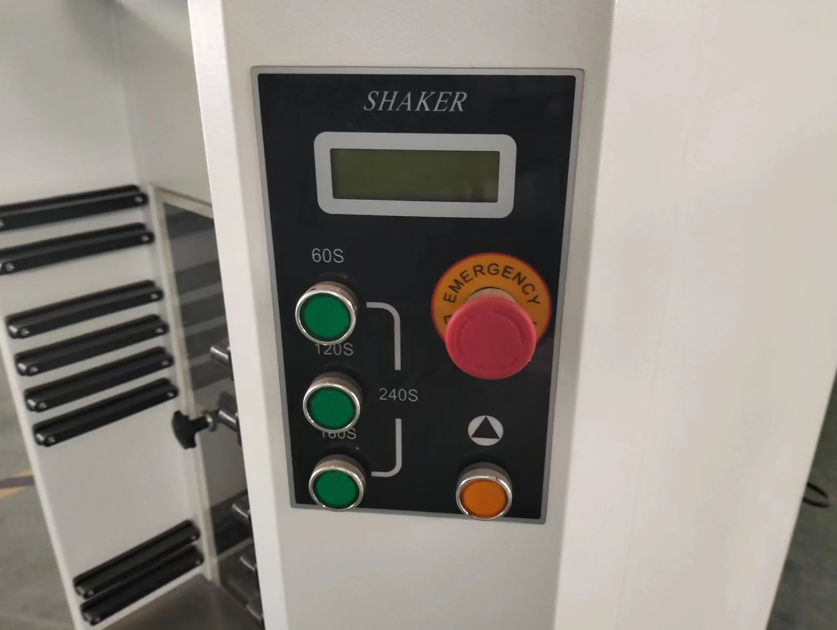 Soruda Integrated paint colors mixing machine automatic clamping shaker paint colorants tinting machine.((large screen 20cans )