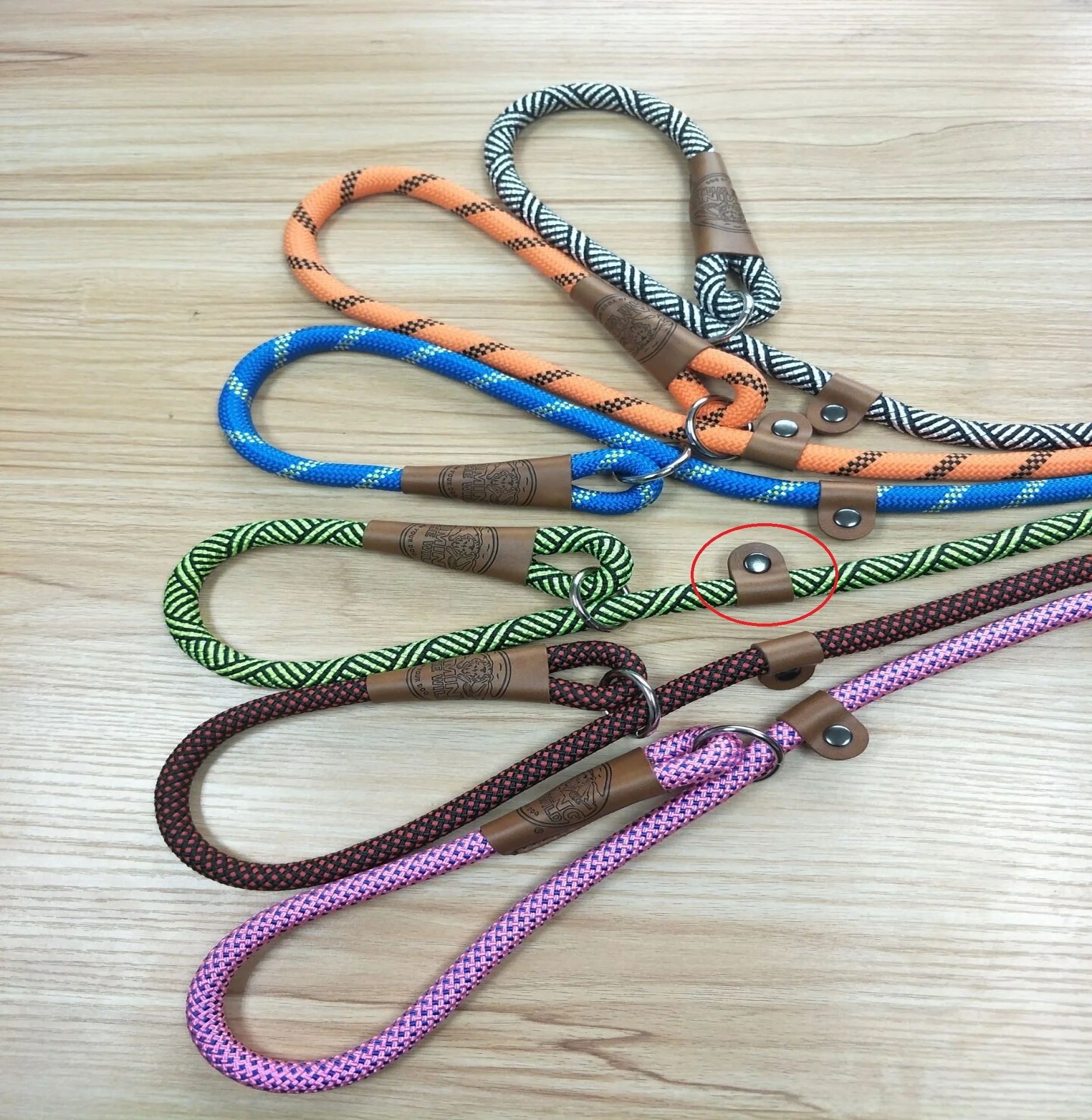 Top quality custom pet p chock durable heavy duty water nylon rope dog lead slip leash with toggle stopper and anti-slip handle