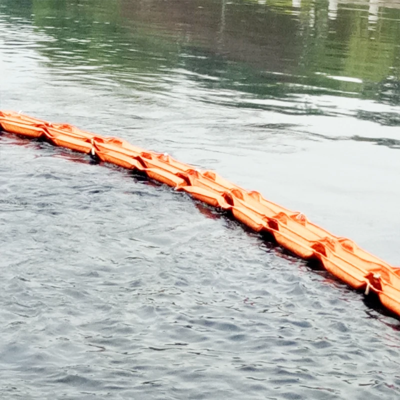 Safe and convenient oil spill oil containment boom  on the river