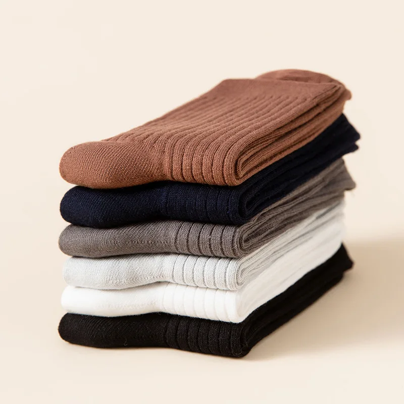 Ready to ship high quality breathable comfortable middle tube cotton socks for men party gifts