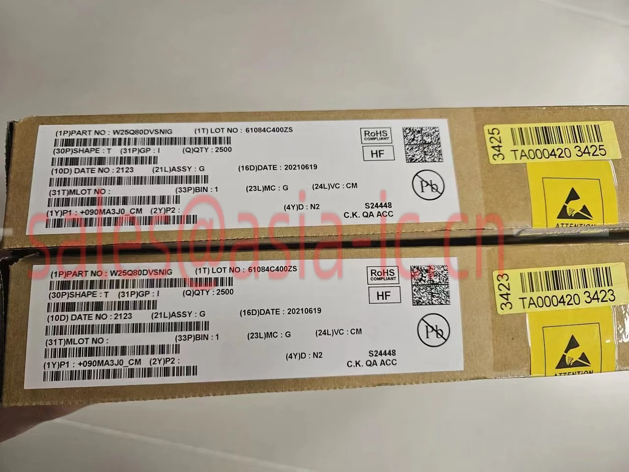 Digital Isolators v ADI integrated circuits new and original in stock IC electronic ADUM5200