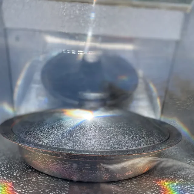 Portable outdoor solar oven for cooking hot dishes