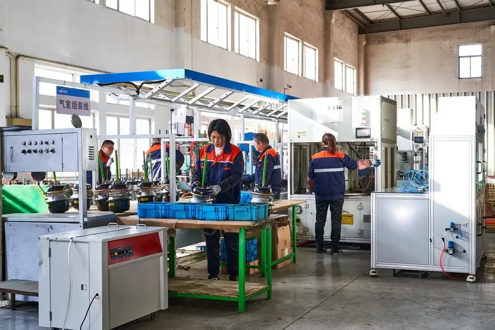 Target Brakes Heavy Duty Truck Brake Parts Single Diaphragm Type 30 Clamped 10.0 Inch Pushrod Length Spring Cam Brake Chamber