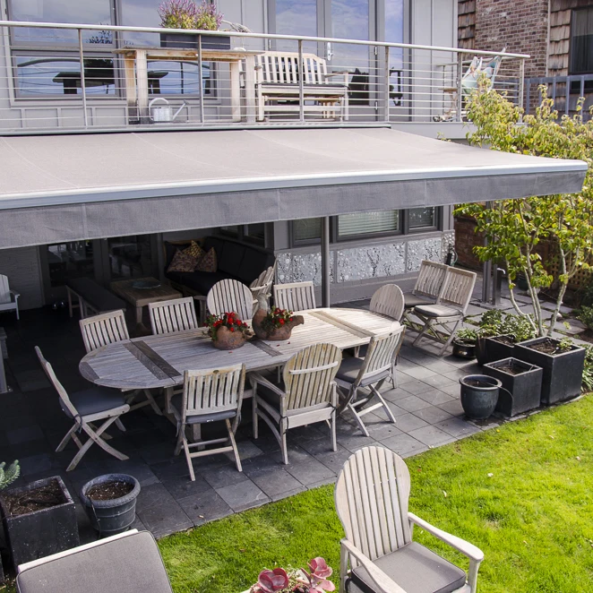 Wholesale terrace Cafe electric retractable awning hot sale Terrace defensive awning windows retractable roof awning