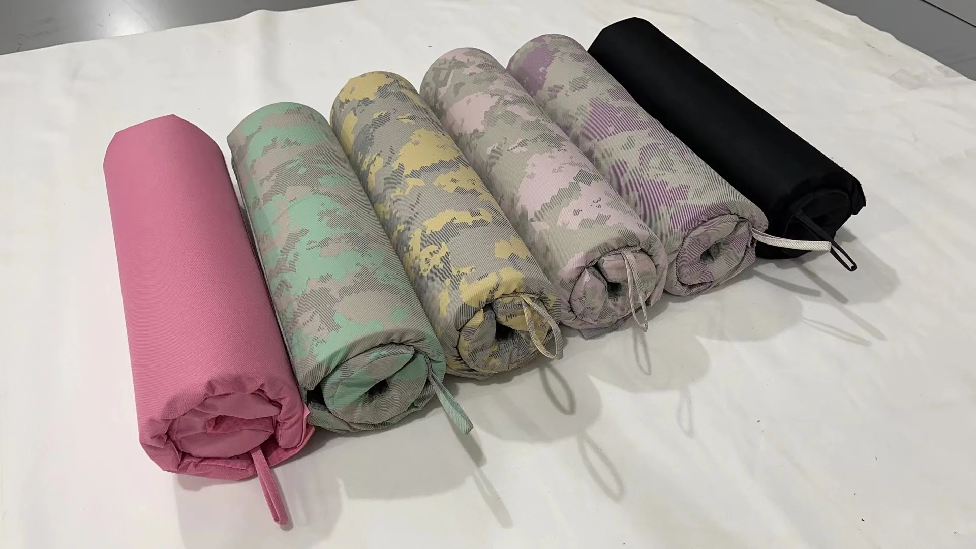 Kuerfit New Arrival High Quality Portable Weightlifting Sponge Oxford Barbell Mat Shoulder Protective Pad For Squats