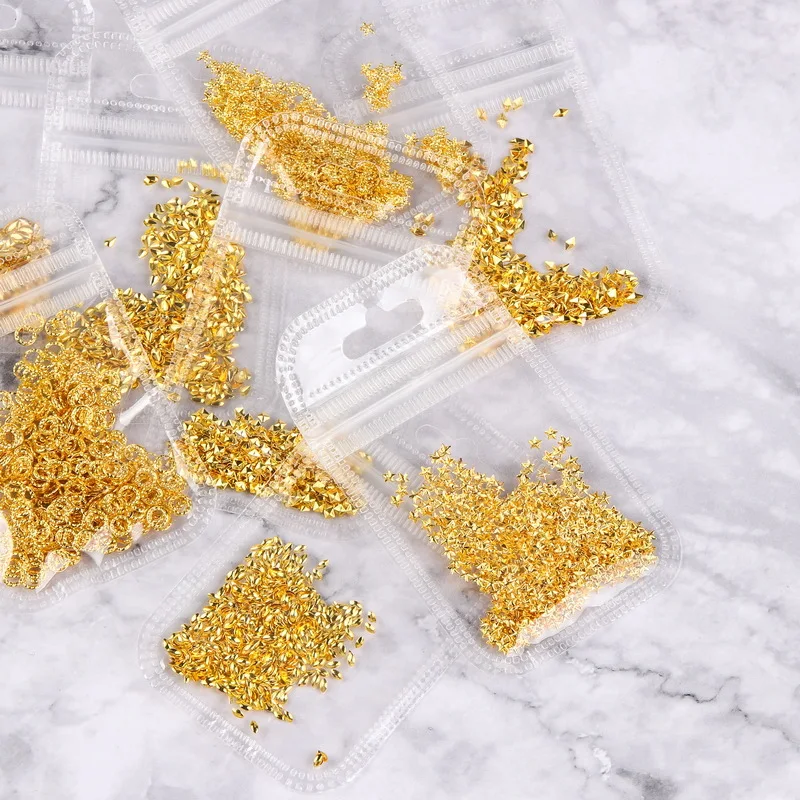 NC09 Metal Rivet 3D Nail Charms Hollow Frame Star Moon Plumage Shell Heart Metal Patch Manicure Jewelry For Nail Art Decoration