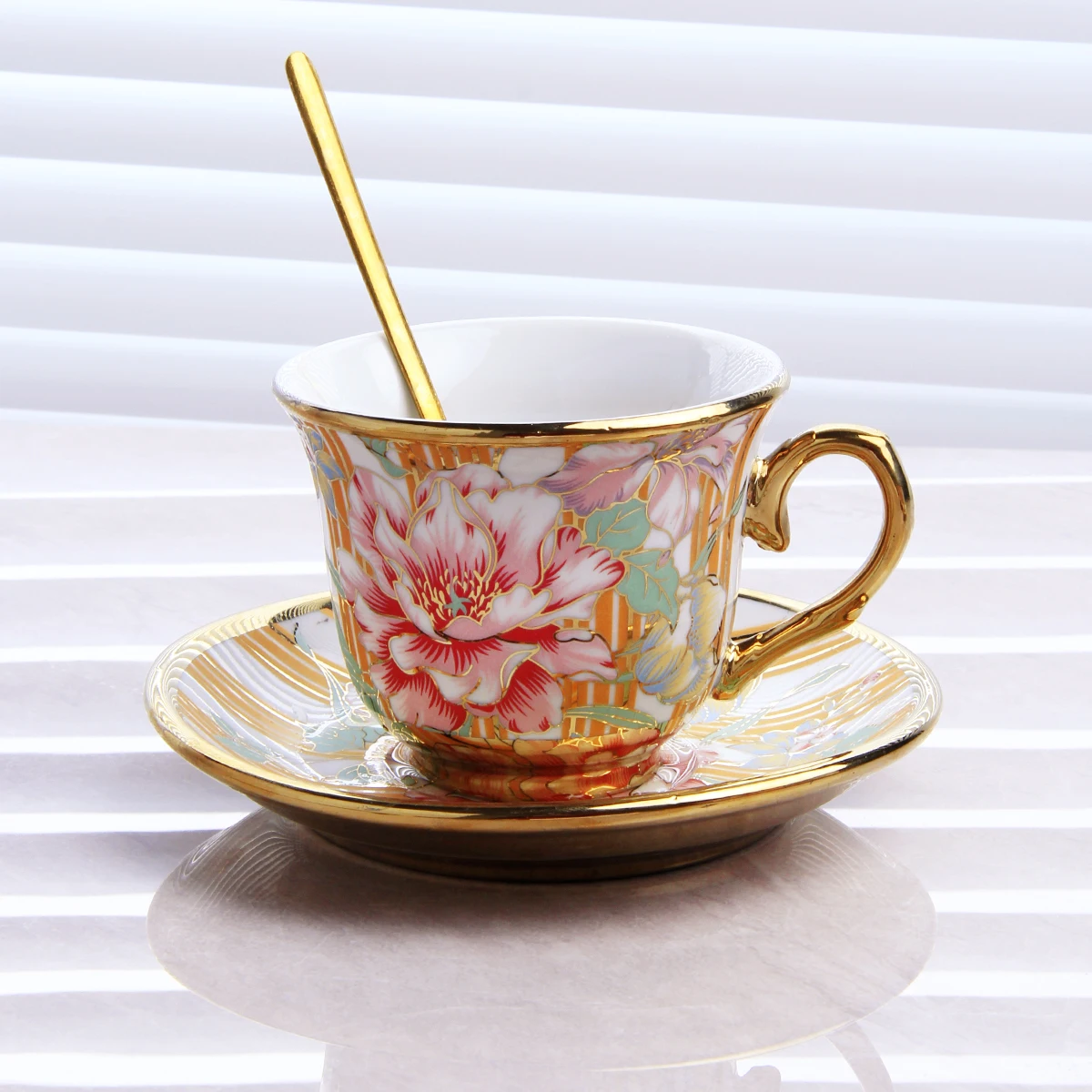 Deluxe Painted Gold Ceramic Home Afternoon Tea Cup Ceramic Coffee Cup Set Tea Set with Cup Holder
