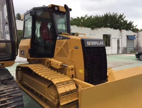 Бульдозер Cat D5K оригинальный бульдозер CAT гусеничный d5k в хорошем состоянии для продажи
