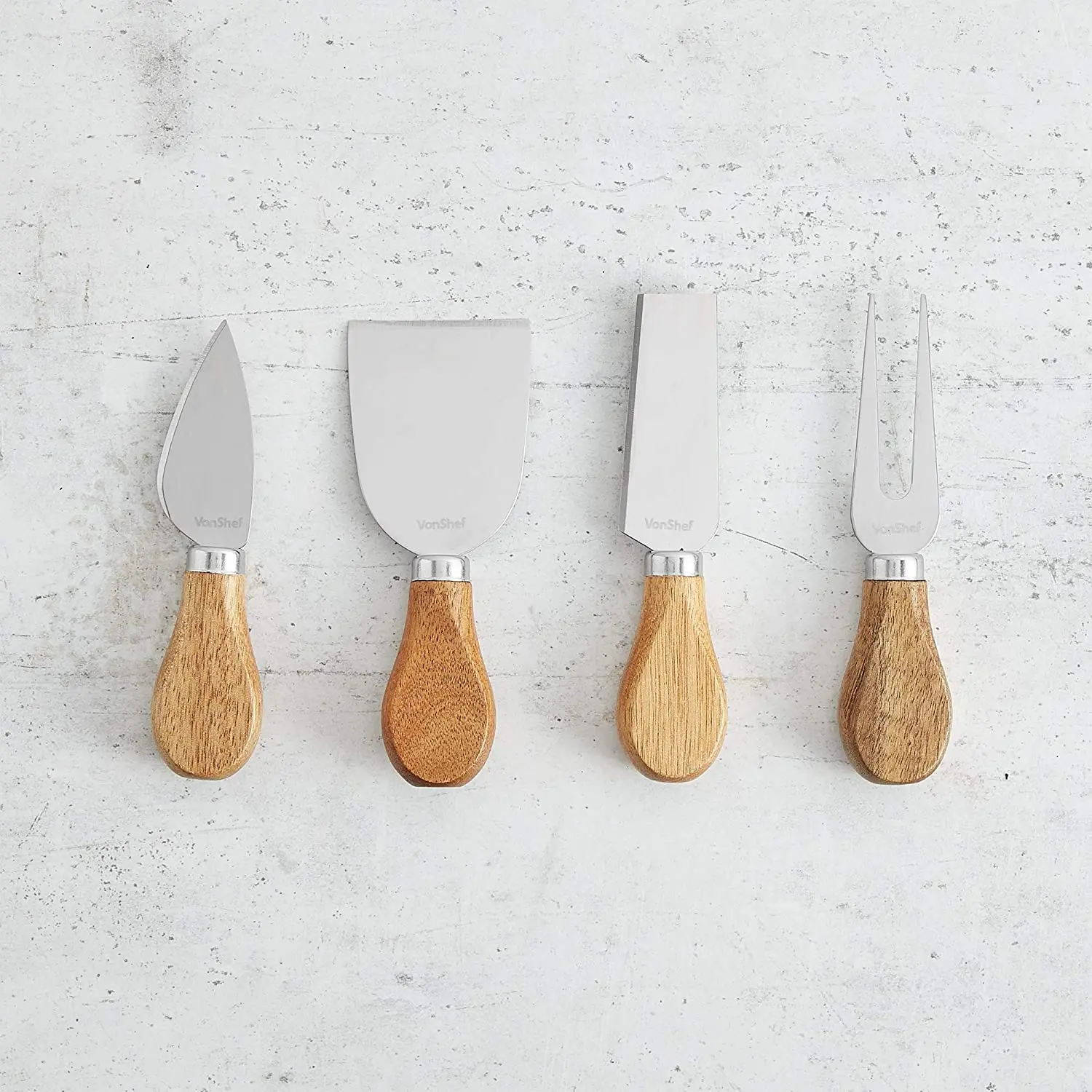 2021 Hot selling Acacia Bamboo Cheese Board Set With Cutlery In Slide-Out Drawer and knife set Round