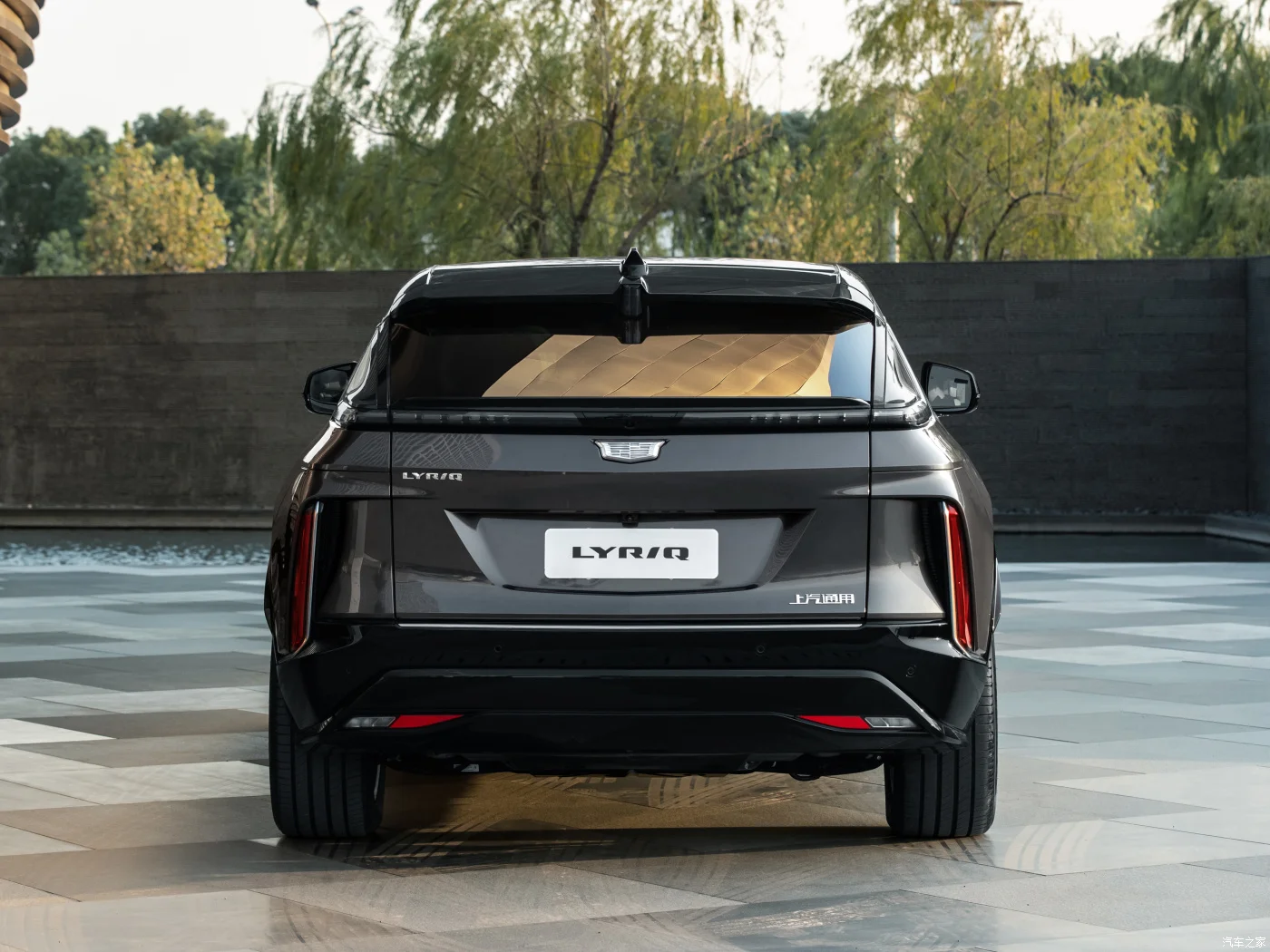 Cadillac LYRIQ 2022 EV electric car SUV RW AWD 255kW 375kW 608km 653km luxury car new energy vehicles 5 seats