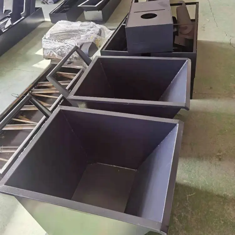Stainless Steel Industrial Chip Removal  Machines Smooth Climbing Belt Conveyor