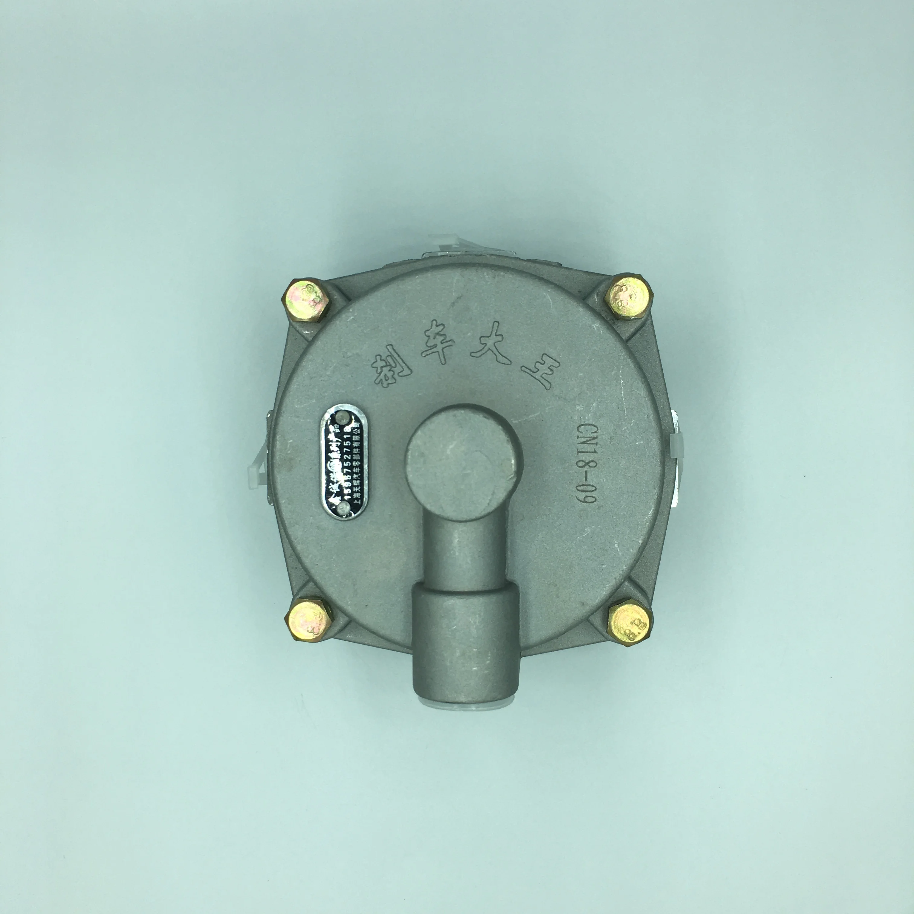 Manufacturer sells high quality brake relay valves