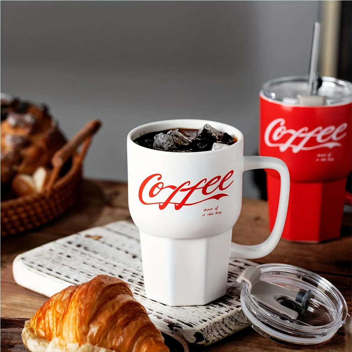Custom Logo 16 OZ Ceramic Coffee Mug High Quality  Commercial Coffe Mug With handle and Lid