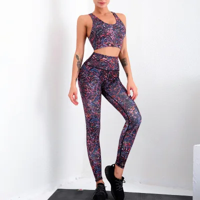 INS  Euro USA 2021 seamless hot style printed sports fitness suit gym quick dry breathable lift hip yoga pants leggings sets