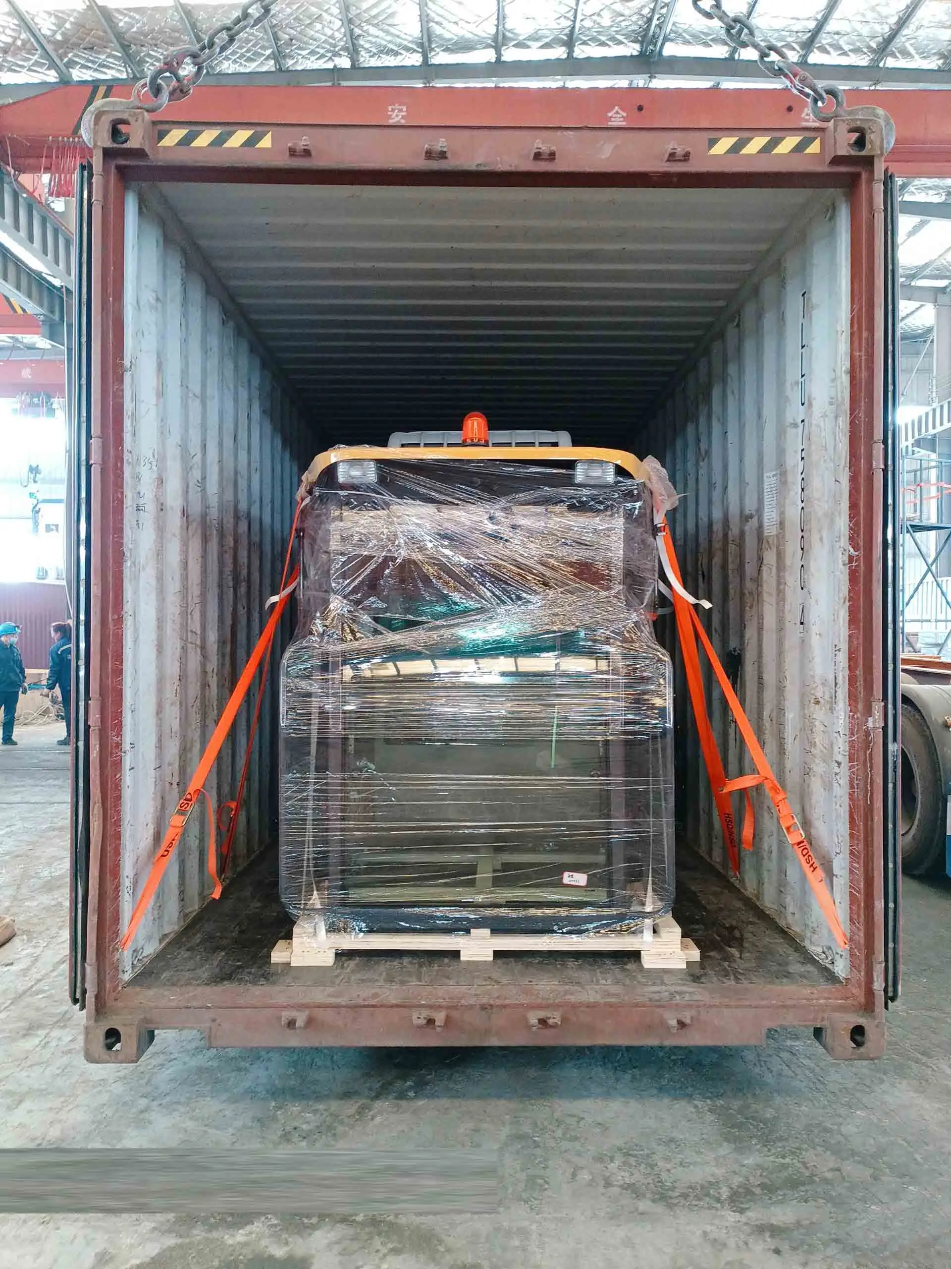 Factory Supply 135hp Motor Grader GR135 for Slope Scraping and Bulldozing