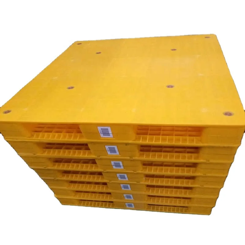 Plastic pallet  (68)