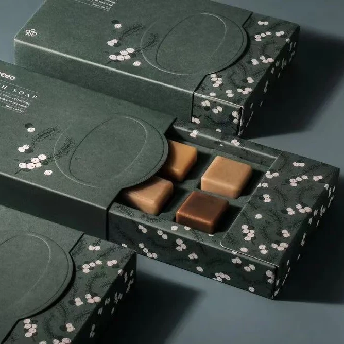 Custom luxury food box free design Christmas gift box pull chocolate packaging paper box