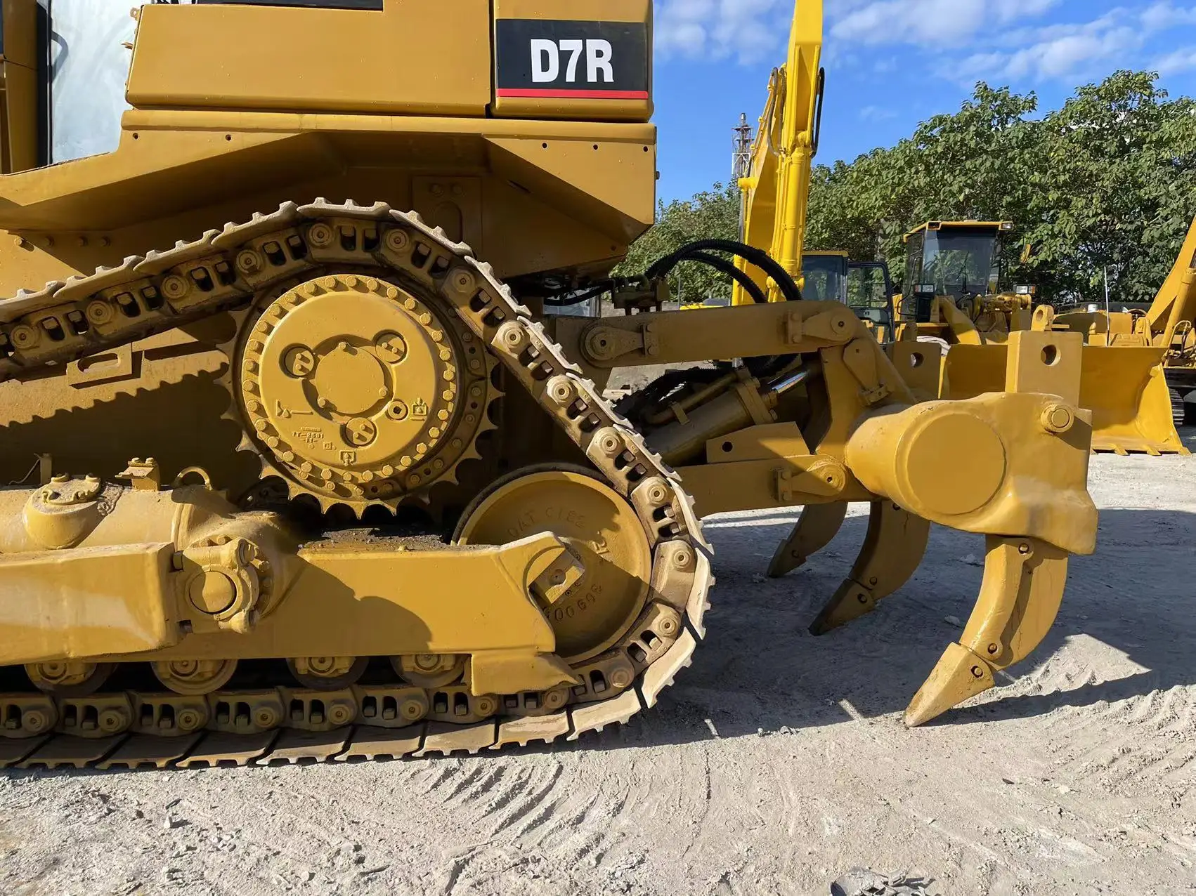 Гусеничный бульдозер Caterpillar D7H дешевый CAT D6H D5G D3C D8R для продажи оборудование