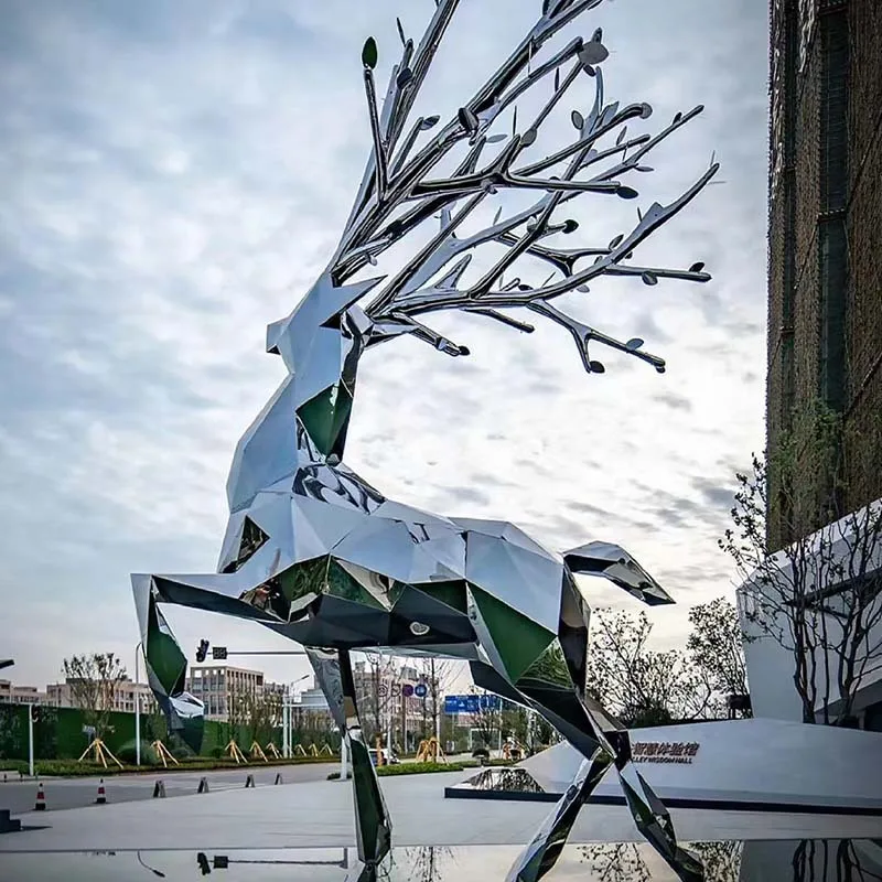 Outdoor Metal Sculptures Decorated With Deer And Deer, Customizable For Squares, Gardens, Parks, Villas, Decorative Art