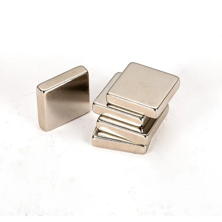
China Magnet Manufacturer Strong Sintered Ndfeb Neodymium Square Magnets Neodymium N52 Magnet for Sale 
