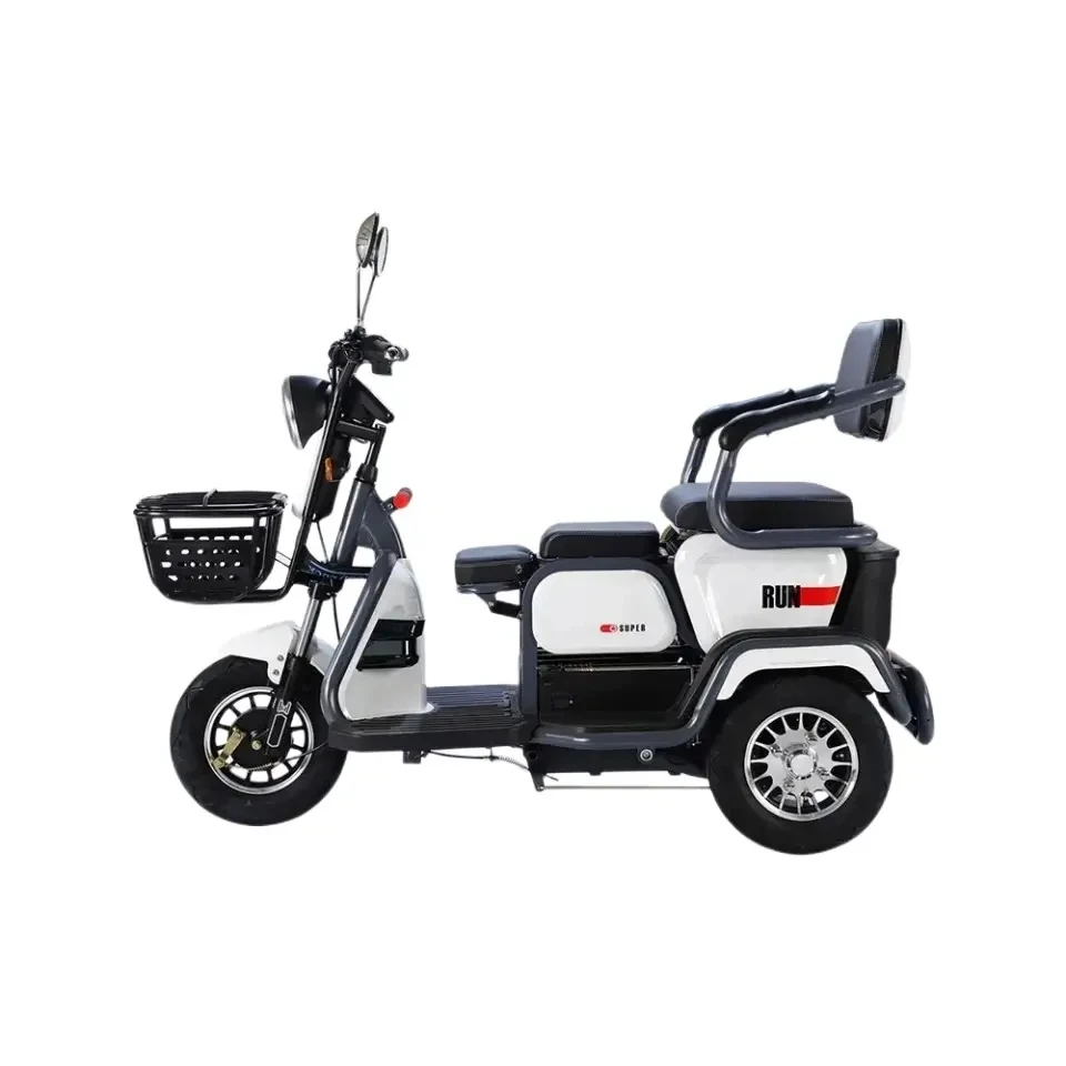 Three-wheeled leisure mobility scooter high-quality new design elderly passenger folding three-wheeled electric motorcycle