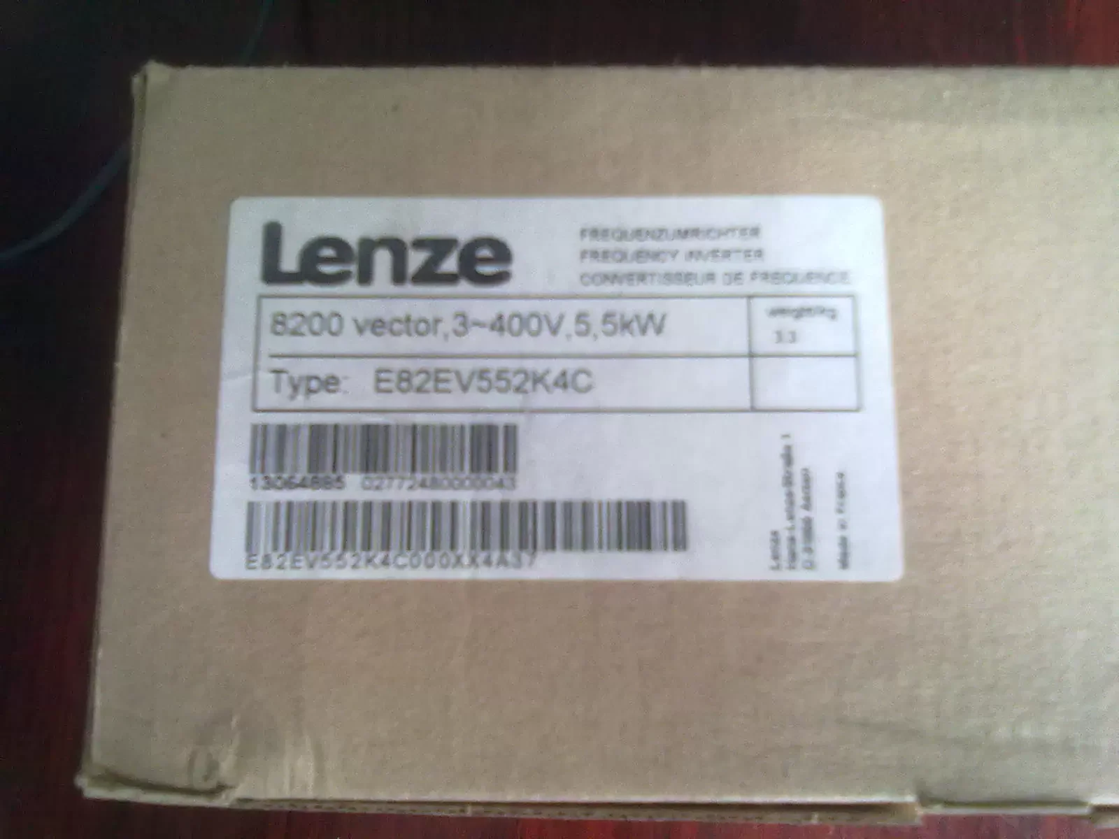 Brand New 100% Original Lenze E82EV222K4C E82EV751K2C E82EV551K4C Frequency converter