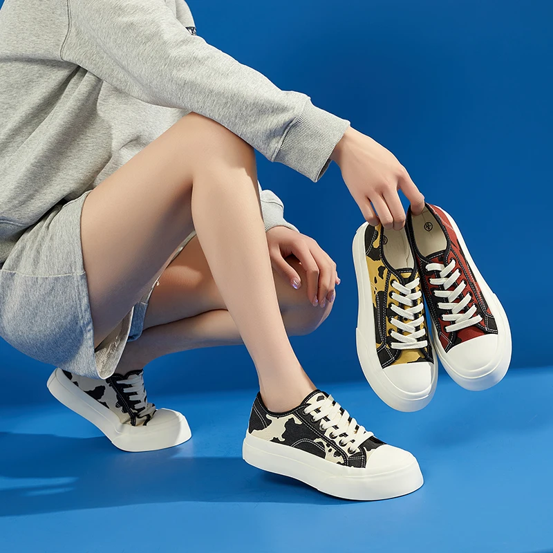 High Quality Custom Print Cow Lace Up Canvas Trendy Platform Shoes Rubber Sole White Shoes For Women