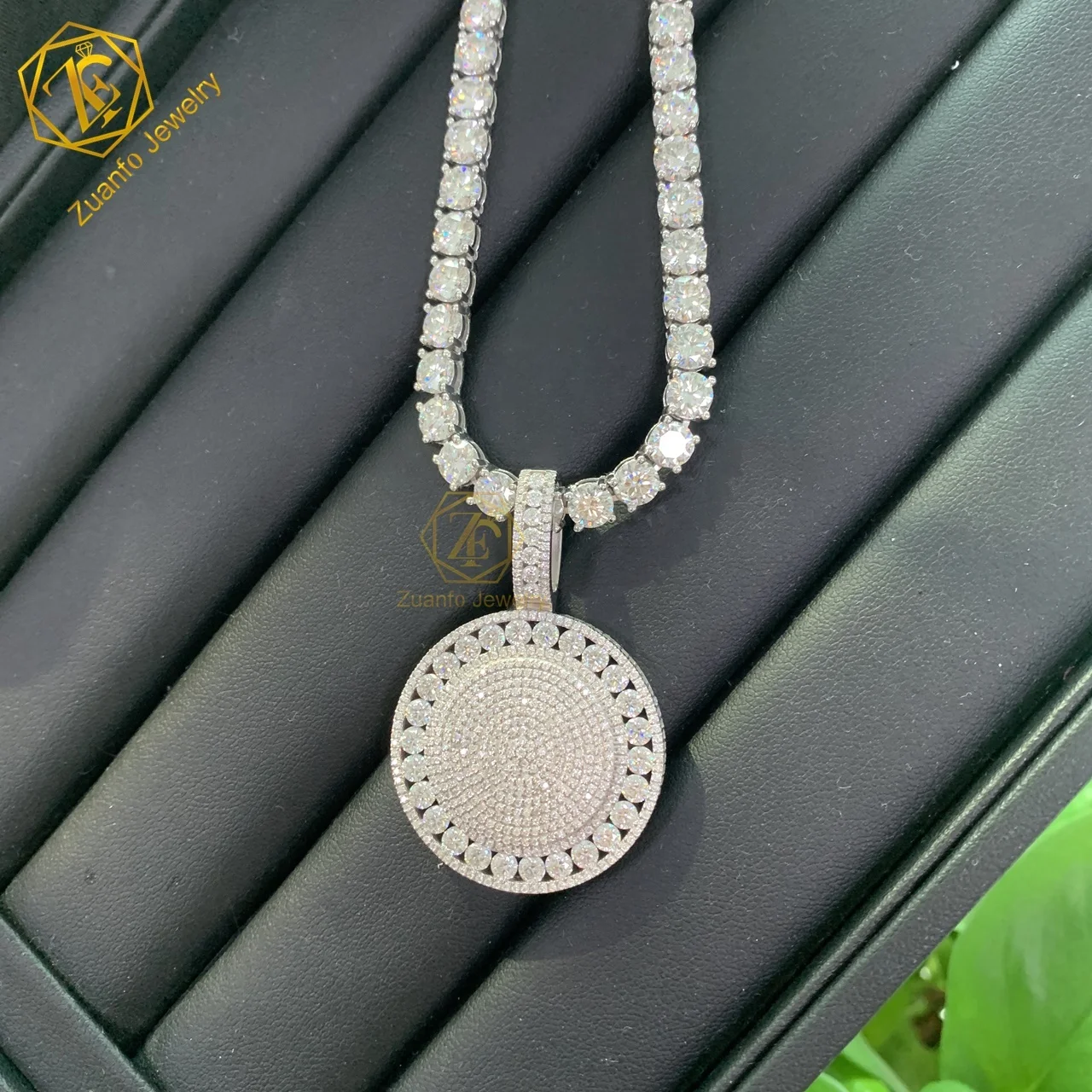 Hip-Hop Jewelry Wholesaler Vvs Moissanite Pendant Iced Out Jewelry 925 Sterling Sliver Round Pendants for Men