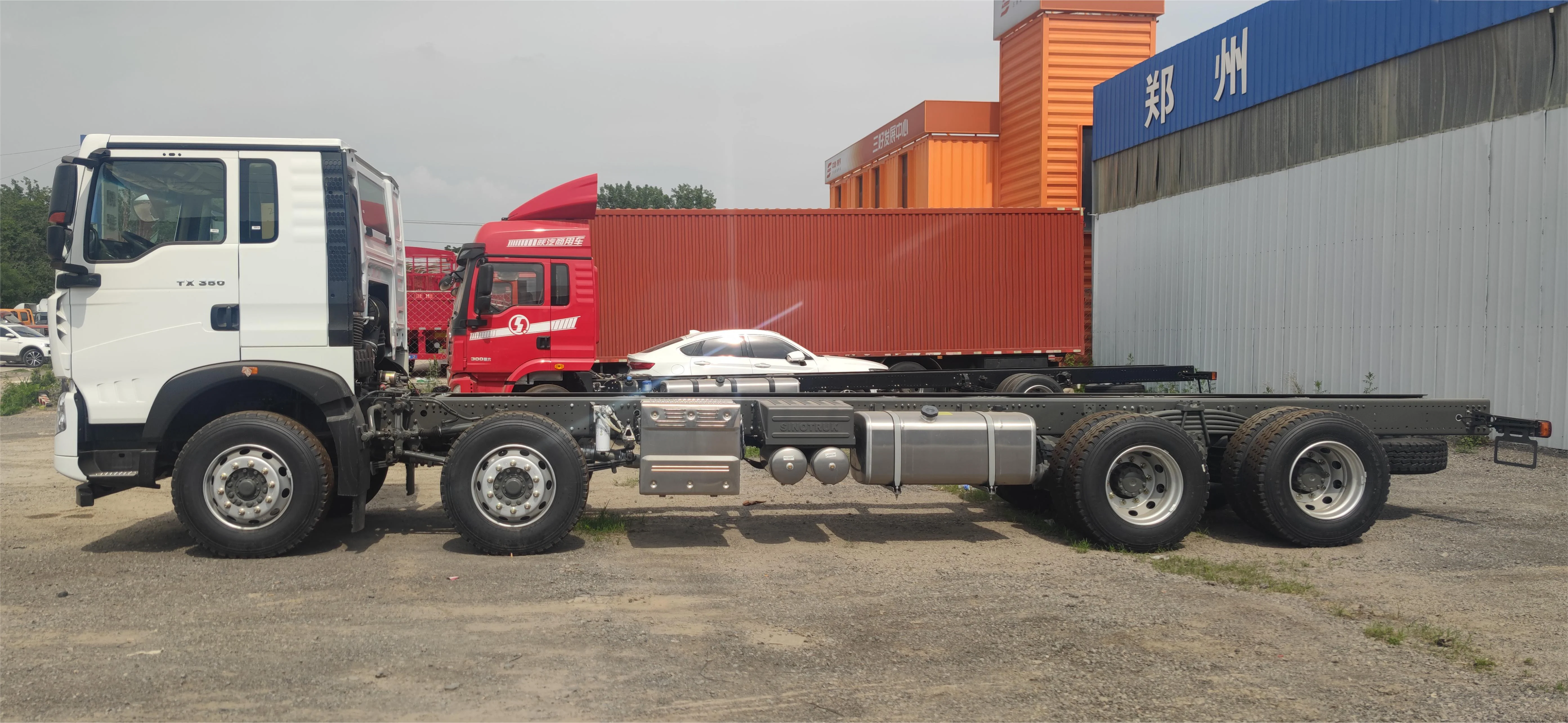 Китайский грузовик HOWO SINOTRUCK TX350 8*4 12 колес 350 л.с. дизельное шасси Euro 6 для грузовиков