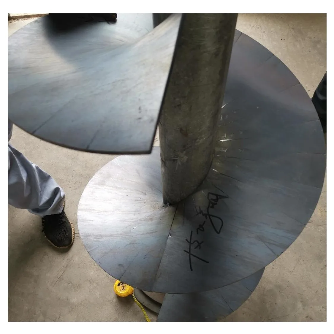 continuous forming screw spiral auger flight