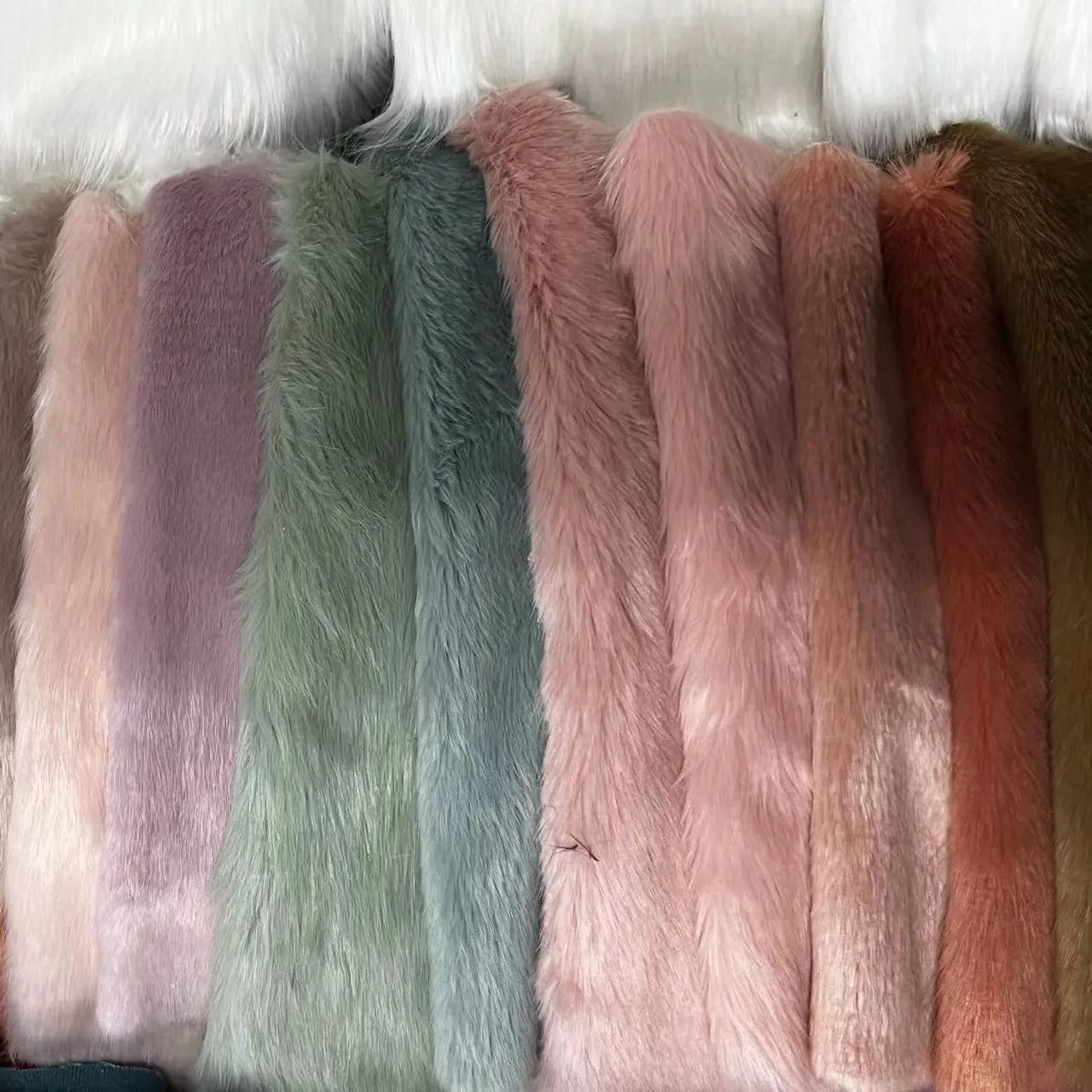 Mixed type faux fox fur fabric warehouse stock price cheap long fur