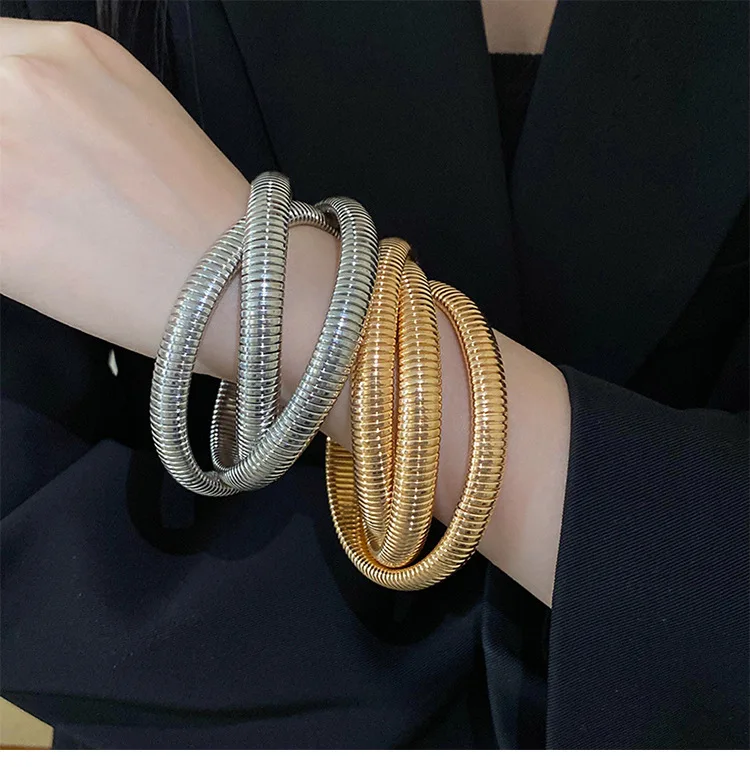 2024 Новое поступление Модные Недорогие оптовая продажа многослойный браслет в стиле панк Женские Ювелирные изделия креативные браслеты на цепочке золотые