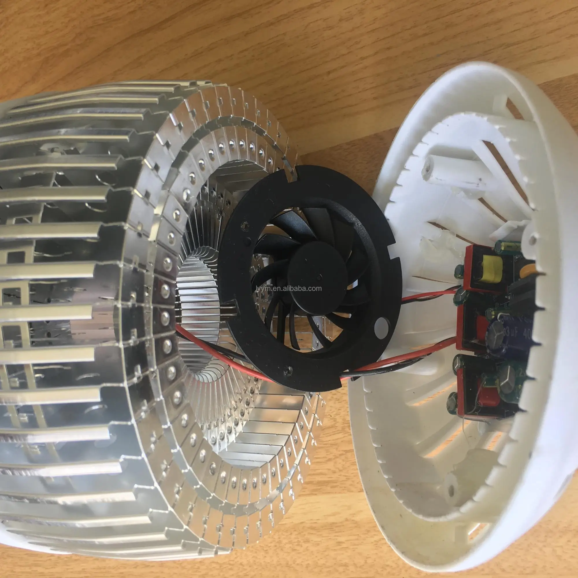 Бесплатный образец оптовая продажа дешевая цена 5W7W/9W/10W/12W/15W/18W/20W/24W E27 B22 A & T светодиодная лампа