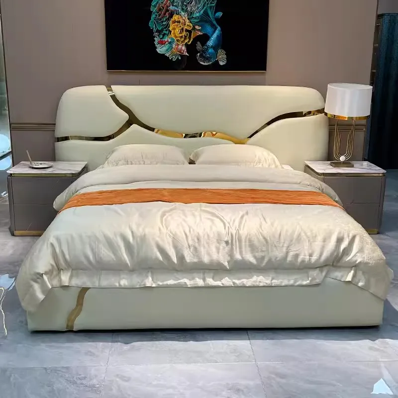 Luxury Italian Style Modern Double Bed Beige Leather Metal Crackle Design Headboard Queen King Size Gold Bedroom Furniture Set
