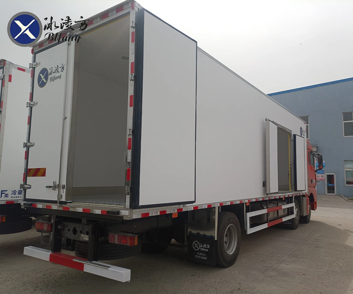 CNHTC SITRAK G7S 350 л.с. 9