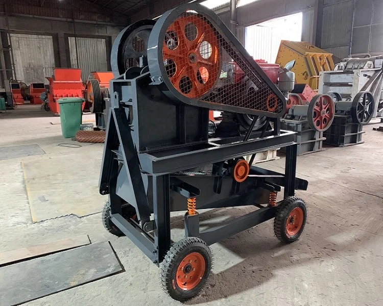 Hot Sale Portable Mini Stone Rock Crushing Machine Price Mobile Rock Crusher Jaw Crusher