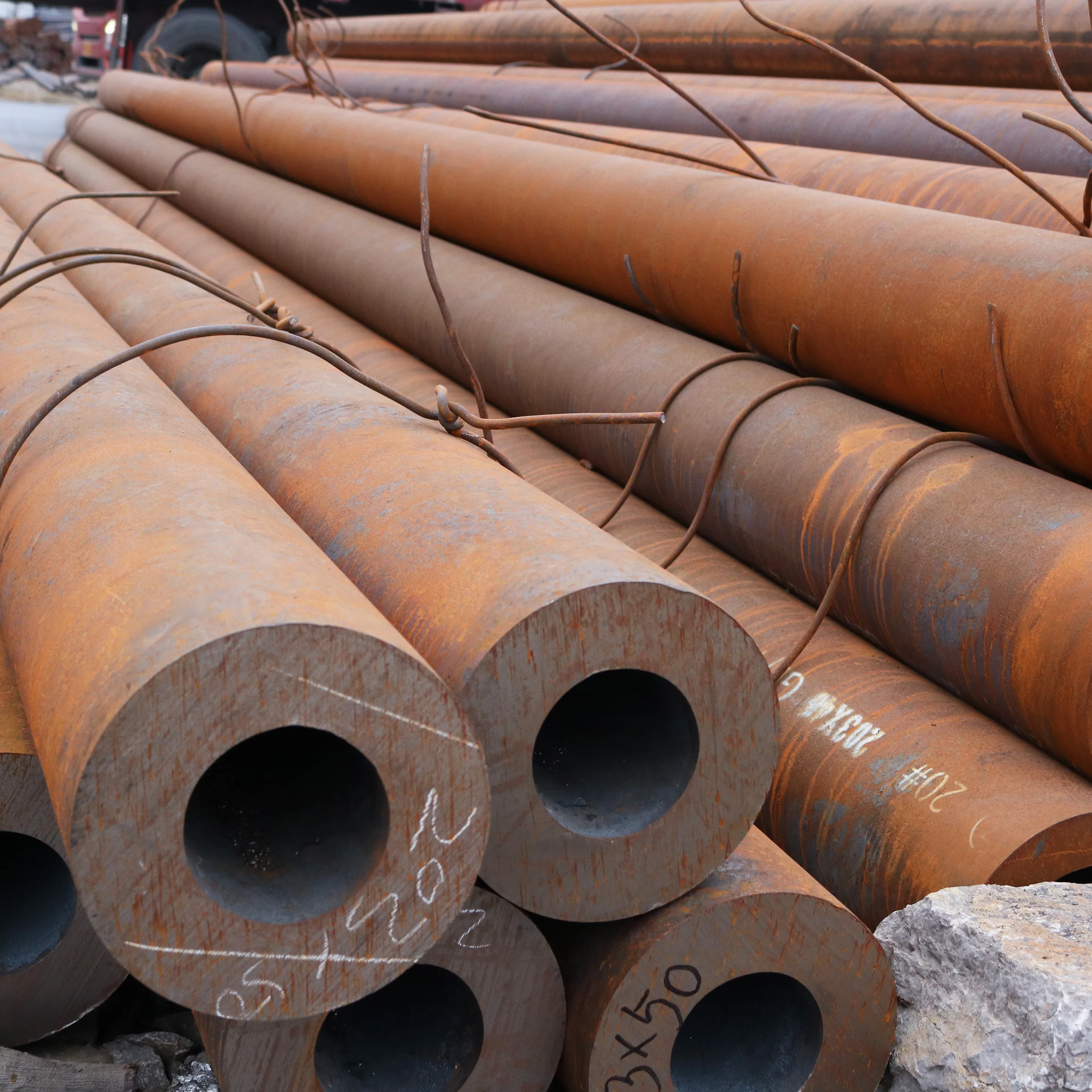 High Performance 12m Length Carbon Steel Pipe API JIS Certified Shape Drill Oil Structure Galvanized ASTM ISO9001 Boiler GS