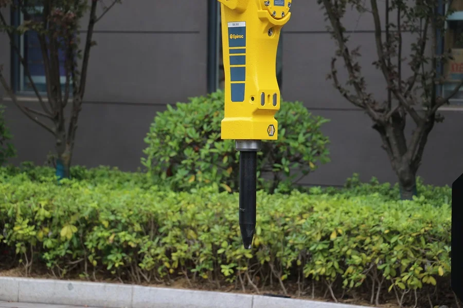 Electric Remote-Controlled Demolition Robot Electric for Construction Works