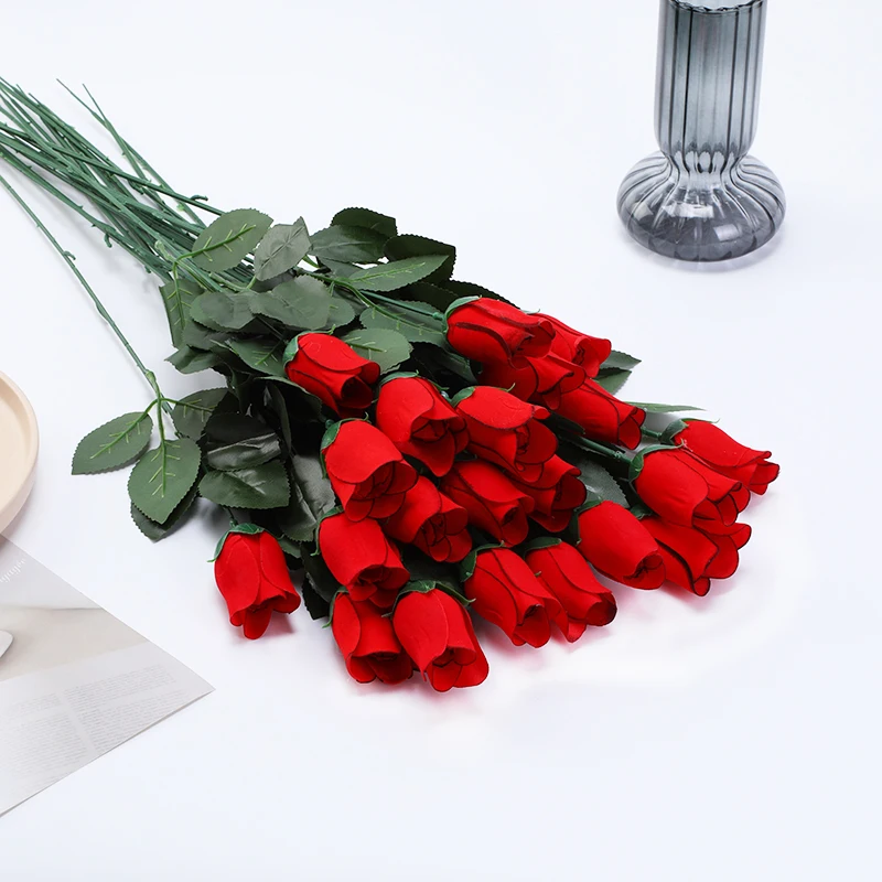 Artificial flower New single flannelette rose wedding scenery road lead row flowers Bride holding fake rose flowers