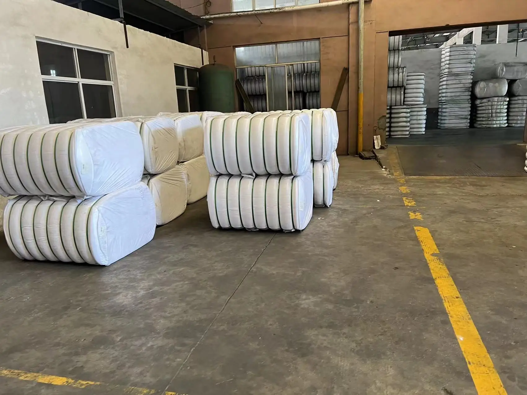 Recycled Polyester Staple Fiber Hollow Conjugated Siliconized High Quality Polyester Fiber Manufacturers and Suppliers