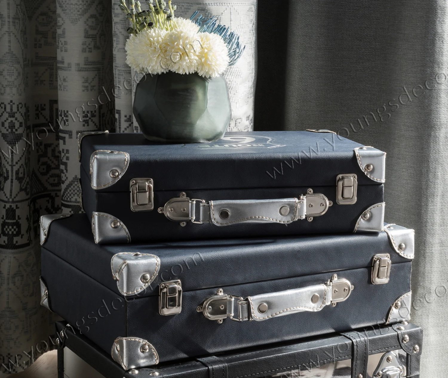 Decorative Wooden Luggage Suitcase Storage Trunk Sets with PU Faux Leather and Pressed Logo Covered