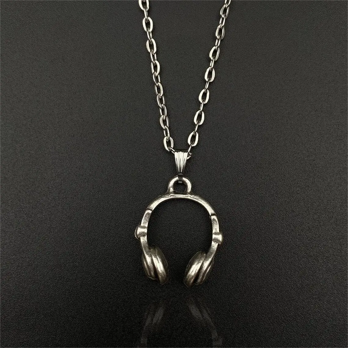 Hot Headphone Necklace Unisex 316l Stainless Steel Pvd 18k Plated Gold Jewelry Musician Singer Necklace Music Lovers